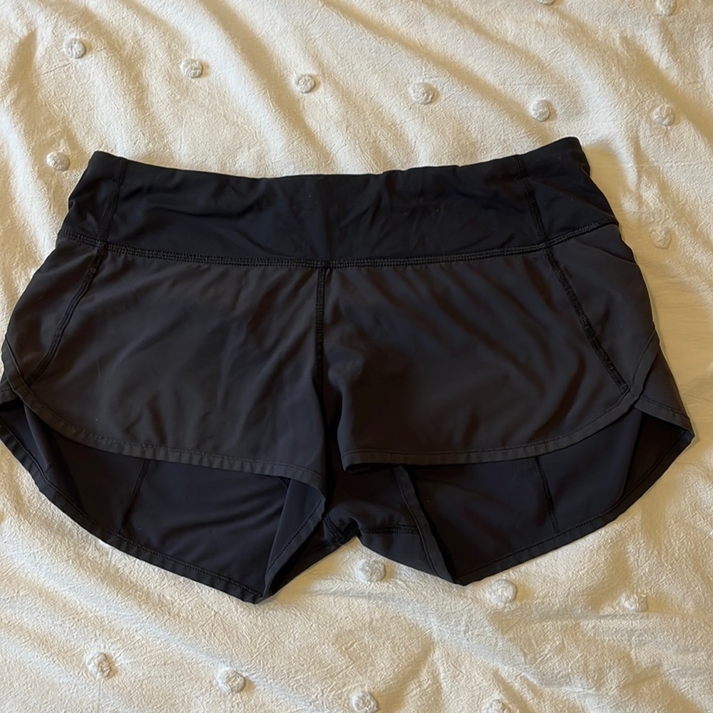 Lululemon shorts size 6